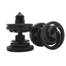 Крепление внутренней отделки двери (карты) черный