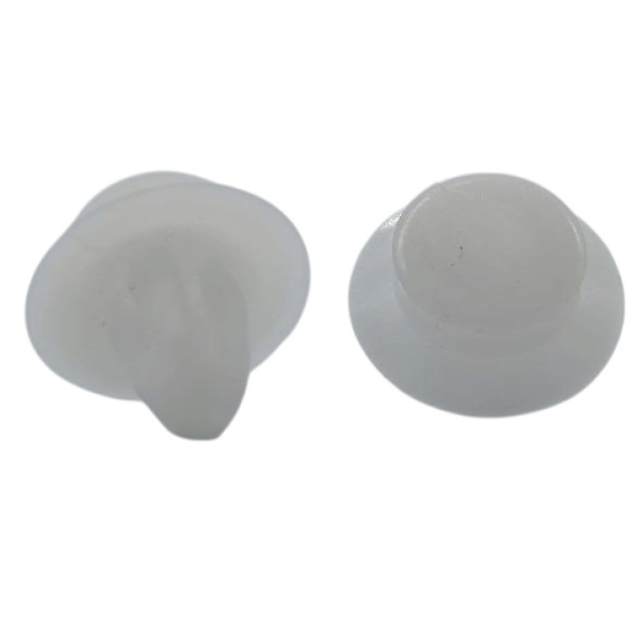 Нажимное крепление внутренней отделки салона с 3ма шляпками, отверстие 9мм, высота штыри 18мм