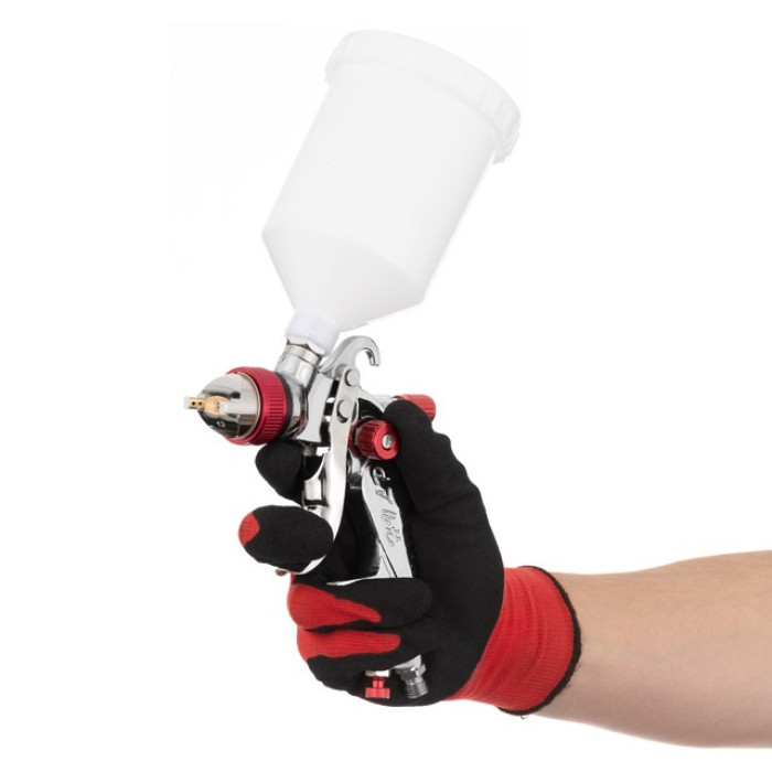 Пневматичний краскопульт HVLP з трьома наборами форсунок - 1,3мм, 1,4мм, 1,7мм, пластиковий бачок, 3бар INTERTOOL PT-0153